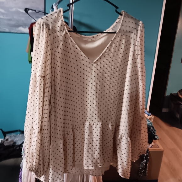 Maurices Elegant Cream Polka Dot Women's Top - Picture 1 of 8